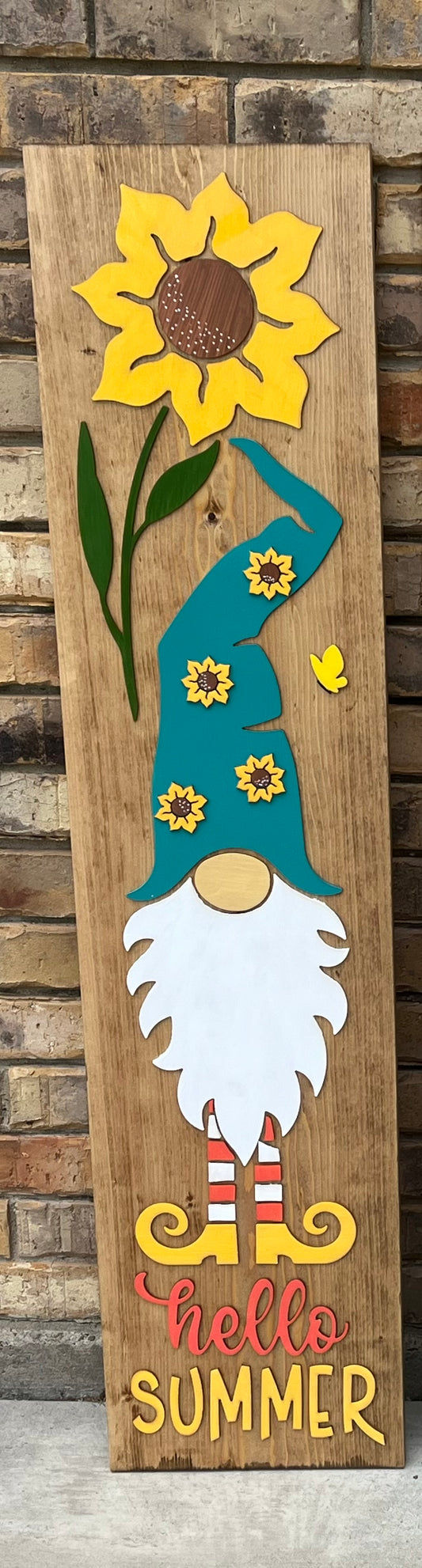 Hello Summer Gnome Sign